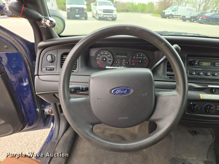 image for item EQ6974 2009 Ford Crown Victoria Police Interceptor 