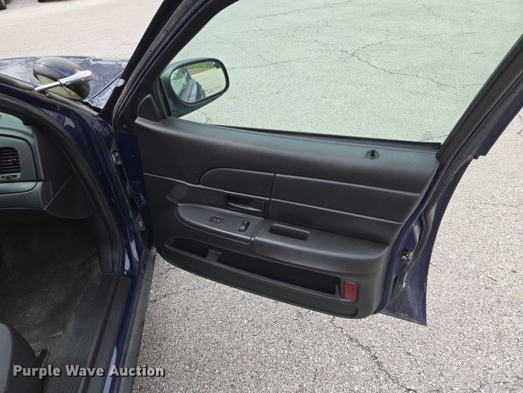 image for item EQ6974 2009 Ford Crown Victoria Police Interceptor 