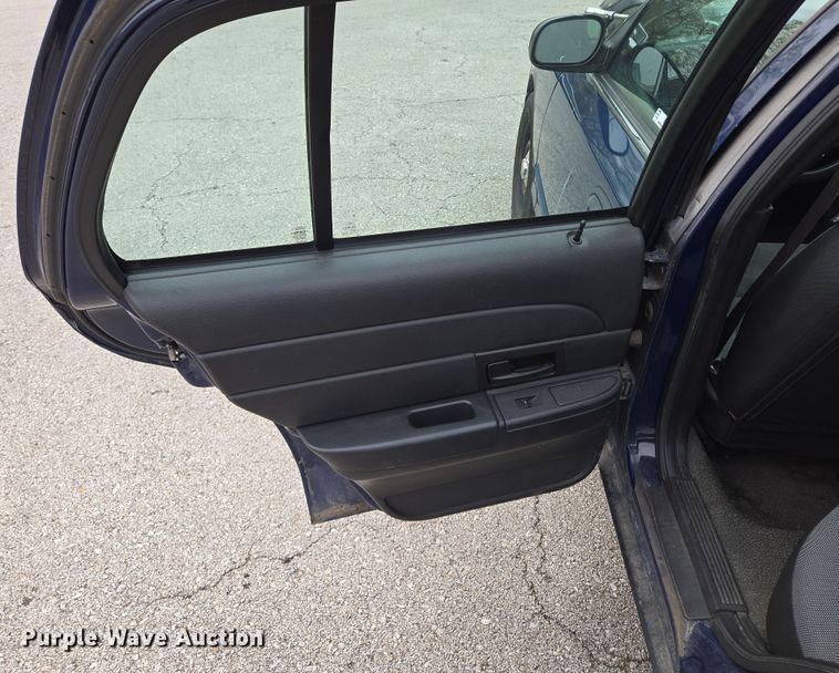 image for item EQ6974 2009 Ford Crown Victoria Police Interceptor 