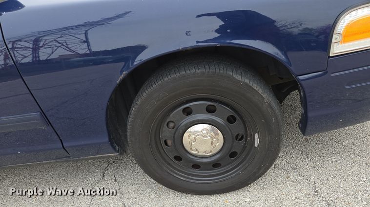image for item EQ6974 2009 Ford Crown Victoria Police Interceptor 