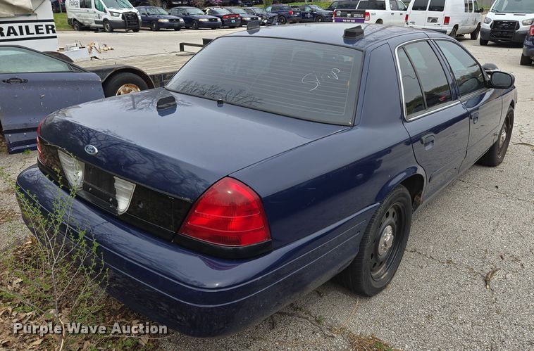 image for item EQ6975 2007 Ford  Crown Victoria Police Interceptor 