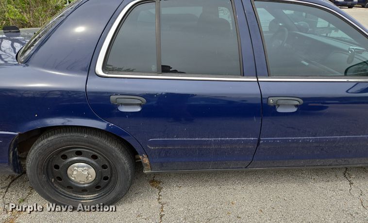 image for item EQ6975 2007 Ford  Crown Victoria Police Interceptor 