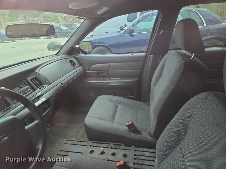 image for item EQ6975 2007 Ford  Crown Victoria Police Interceptor 