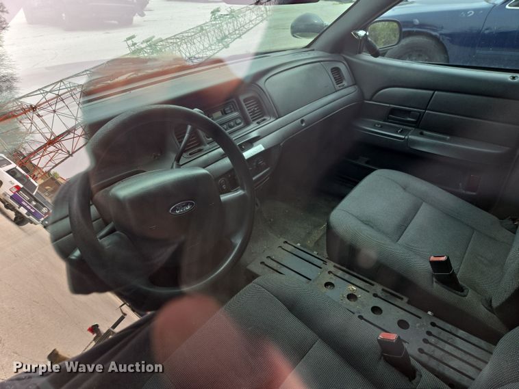 image for item EQ6975 2007 Ford  Crown Victoria Police Interceptor 