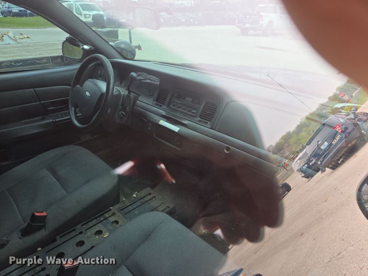 image for item EQ6975 2007 Ford  Crown Victoria Police Interceptor 
