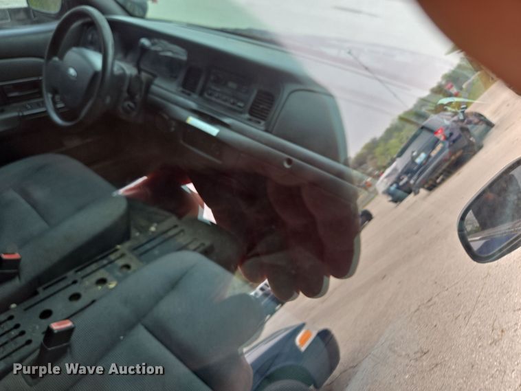 image for item EQ6975 2007 Ford  Crown Victoria Police Interceptor 