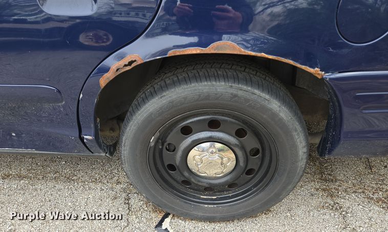 image for item EQ6975 2007 Ford  Crown Victoria Police Interceptor 