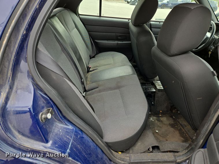 image for item EQ6976 2011 Ford  Crown Victoria Police Interceptor 