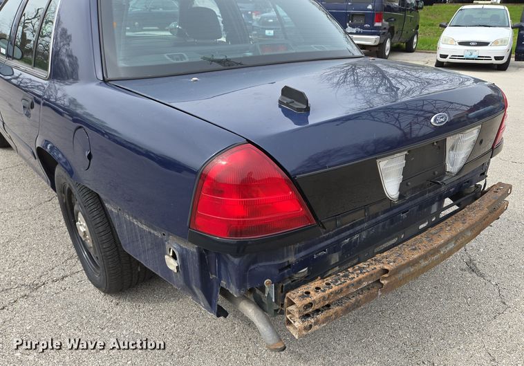 image for item EQ6977 2008 Ford  Crown Victoria Police Interceptor 