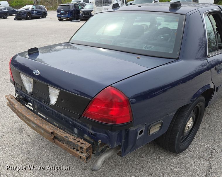 image for item EQ6977 2008 Ford  Crown Victoria Police Interceptor 