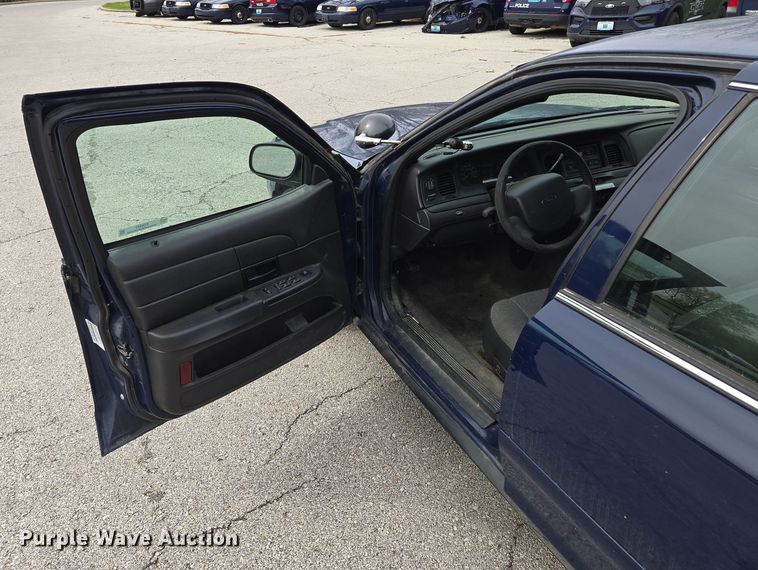 image for item EQ6977 2008 Ford  Crown Victoria Police Interceptor 