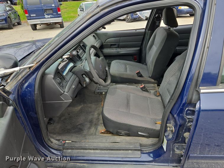 image for item EQ6977 2008 Ford  Crown Victoria Police Interceptor 