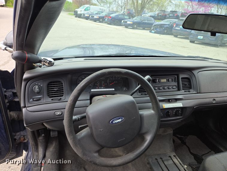 image for item EQ6977 2008 Ford  Crown Victoria Police Interceptor 