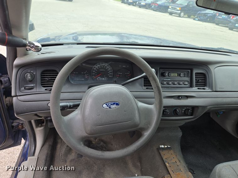 image for item EQ6978 2003 Ford Crown Victoria Police Interceptor 