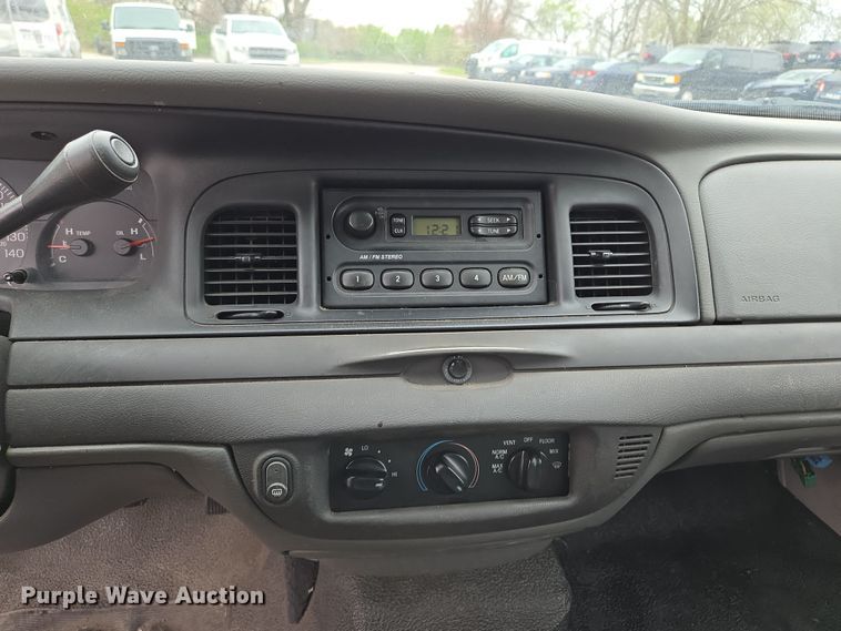 image for item EQ6978 2003 Ford Crown Victoria Police Interceptor 