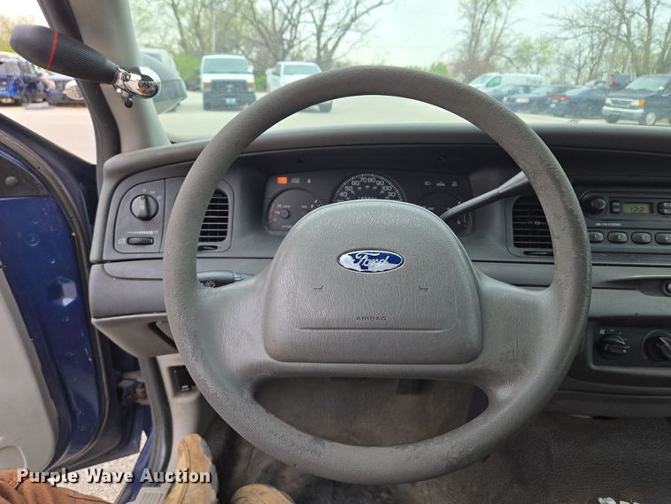 image for item EQ6978 2003 Ford Crown Victoria Police Interceptor 