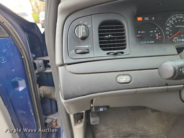 image for item EQ6978 2003 Ford Crown Victoria Police Interceptor 