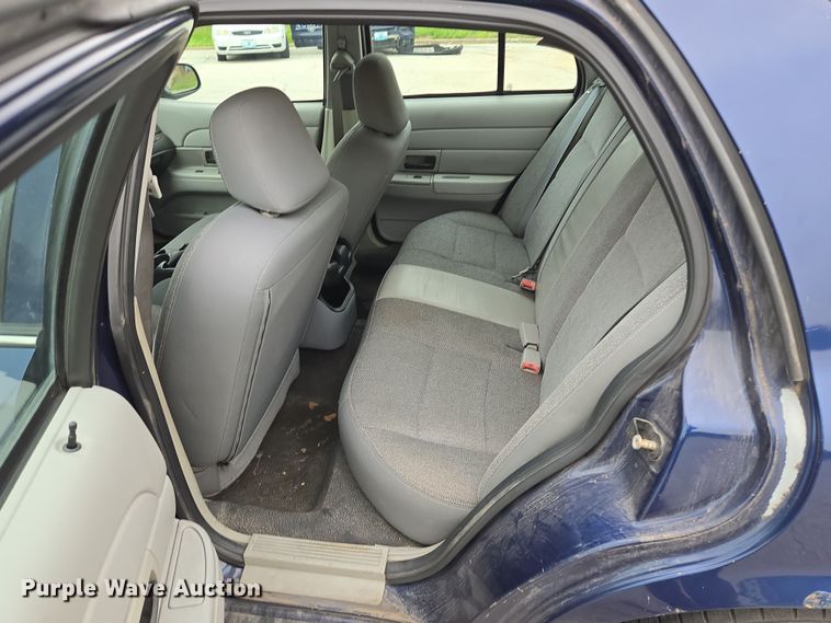 image for item EQ6978 2003 Ford Crown Victoria Police Interceptor 