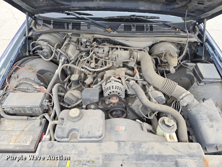 image for item EQ6978 2003 Ford Crown Victoria Police Interceptor 