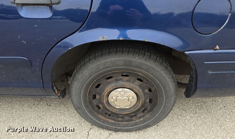 image for item EQ6978 2003 Ford Crown Victoria Police Interceptor 