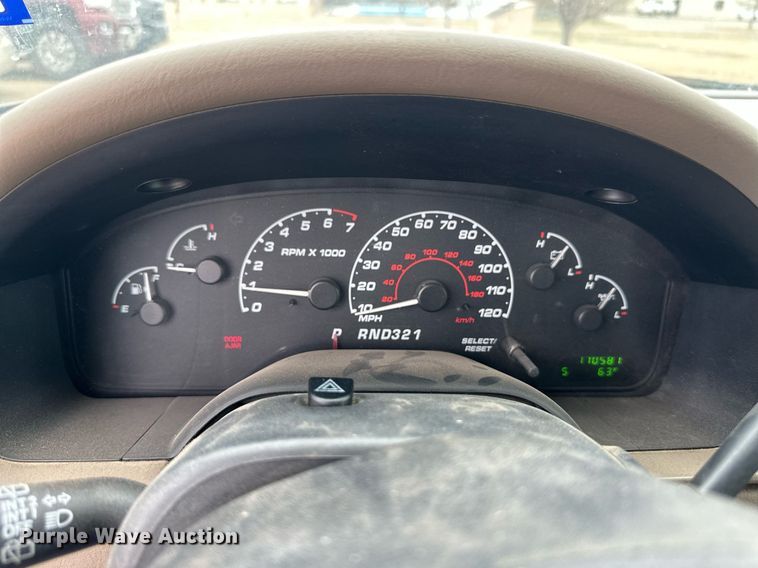 image for item ER8808 2002 Ford Explorer XLT SUV