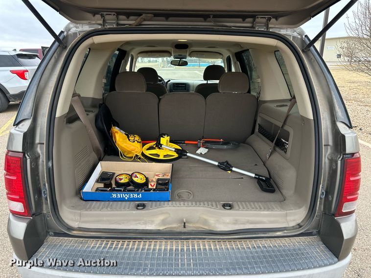 image for item ER8808 2002 Ford Explorer XLT SUV