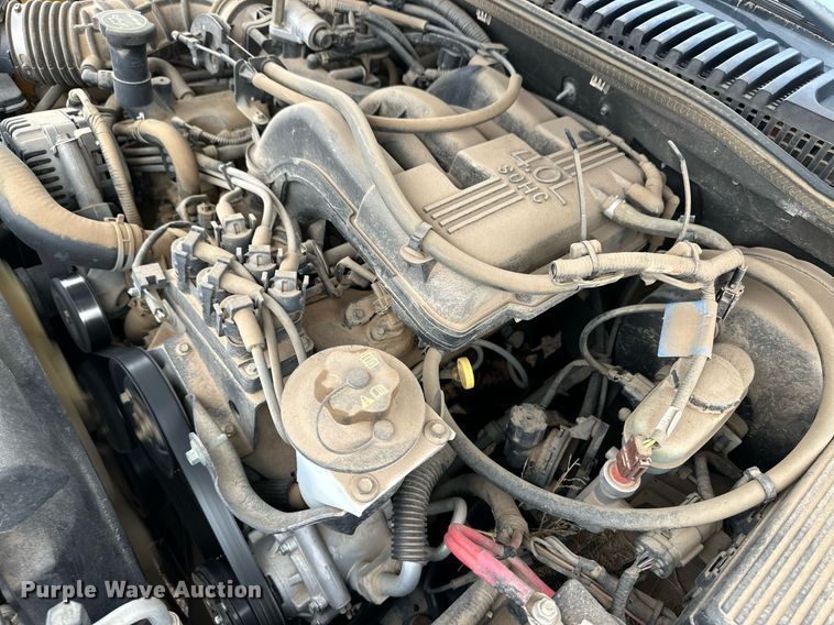 image for item ER8808 2002 Ford Explorer XLT SUV