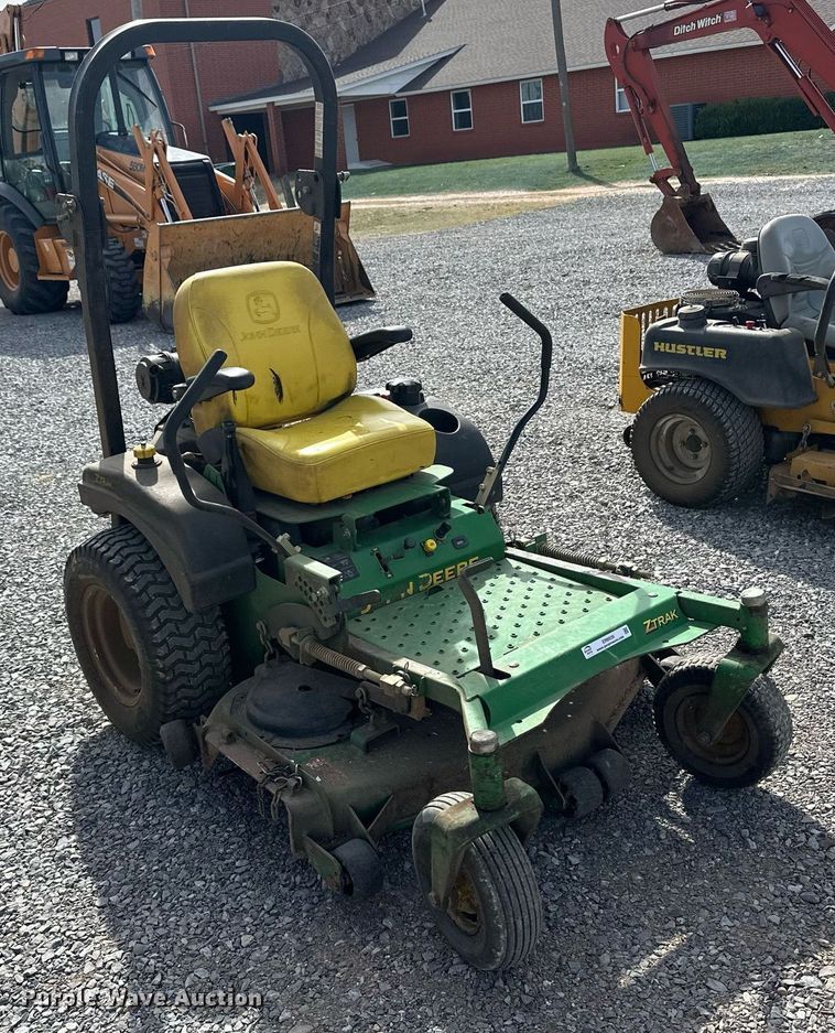 Tarawera John Deere ZTrak Zero Turn Rider Z315E