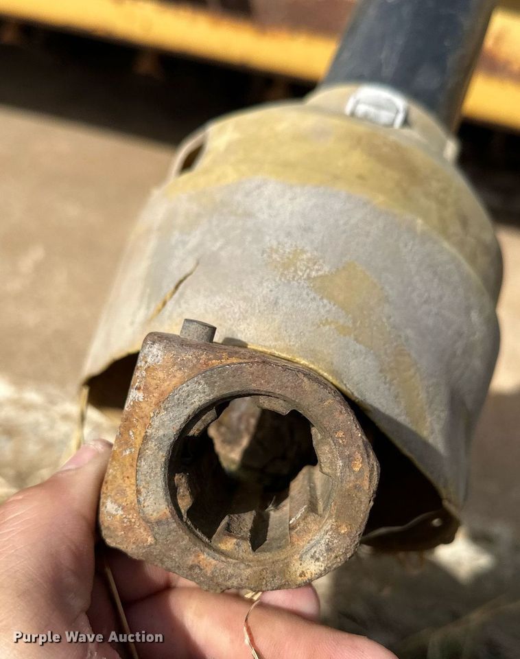 image for item ER8940 Bush Hog FH174-01 flail mower