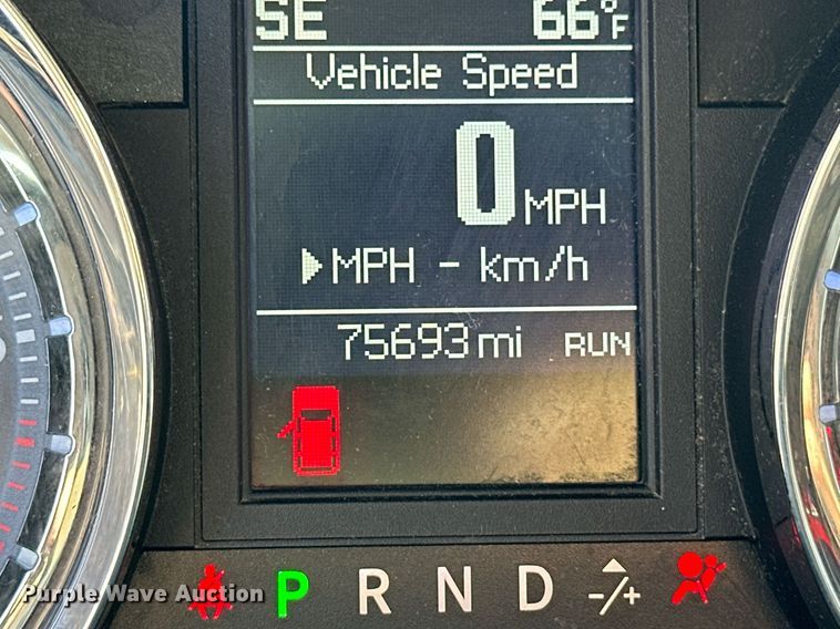 image for item ER8967 2012 Chrysler Town & Country  van