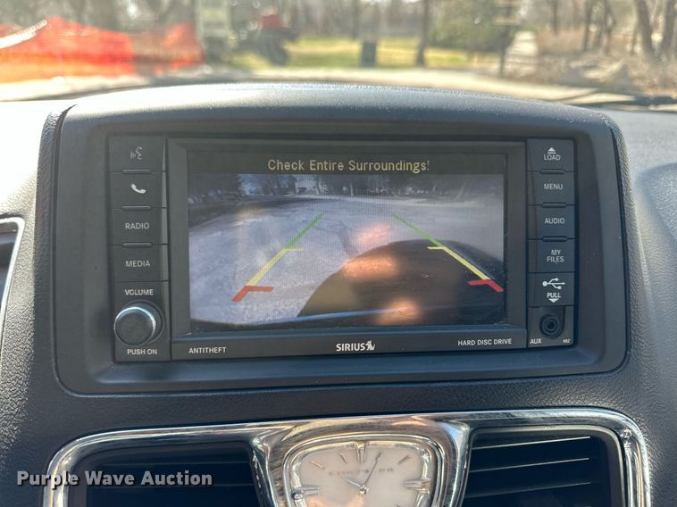 image for item ER8967 2012 Chrysler Town & Country  van