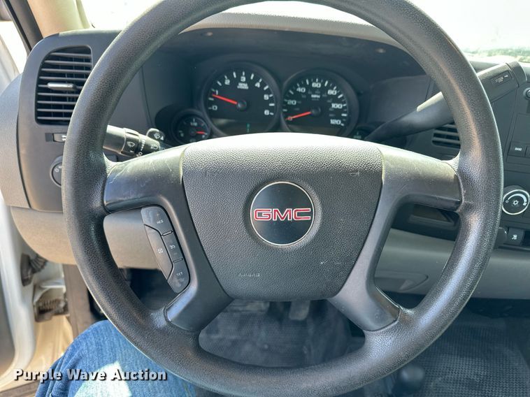 image for item ER8970 2009 GMC Sierra 1500 Crew Cab pickup truck