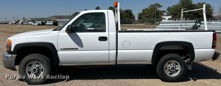 image for item ER8971 2006 GMC Sierra 2500HD pickup truck