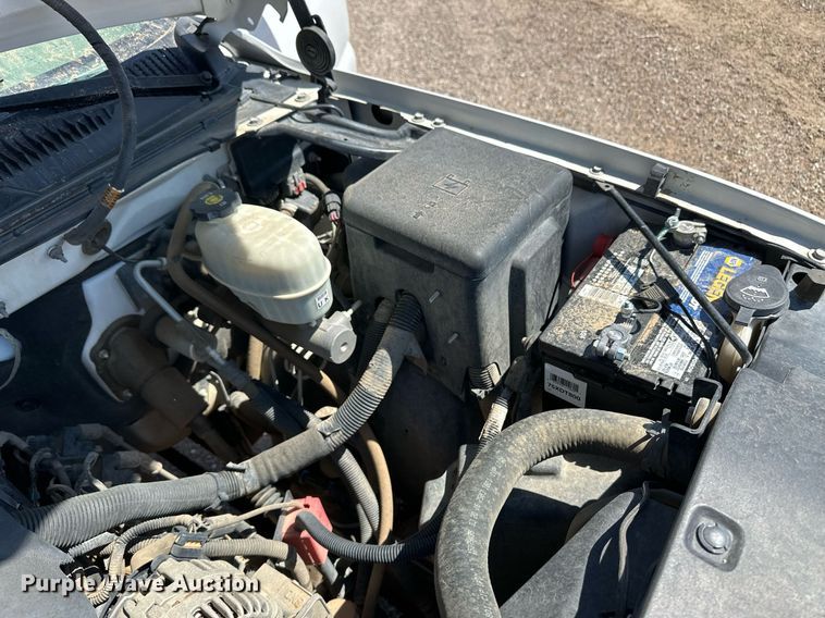 image for item ER8971 2006 GMC Sierra 2500HD pickup truck