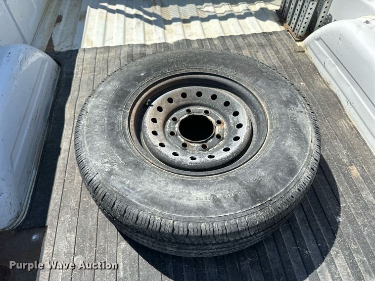 image for item ER8971 2006 GMC Sierra 2500HD pickup truck