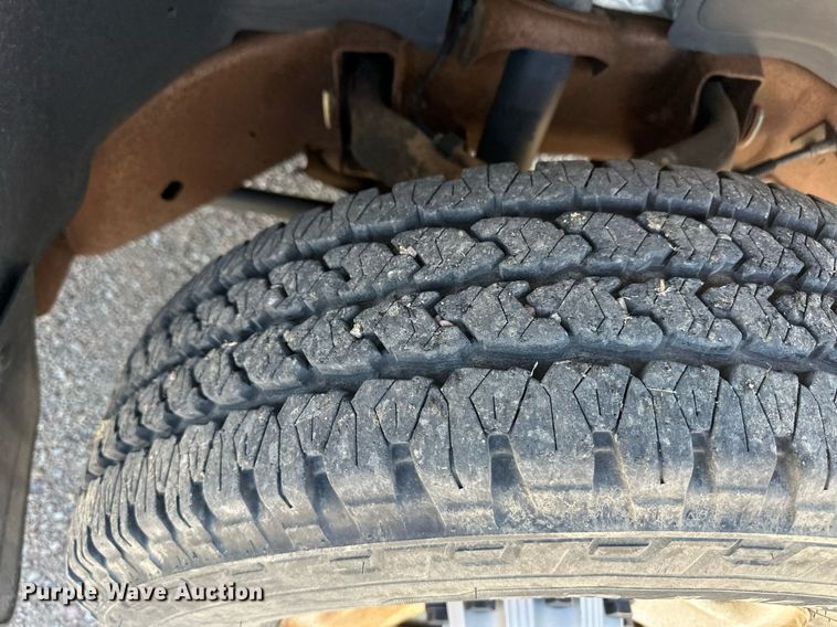 image for item ER8971 2006 GMC Sierra 2500HD pickup truck