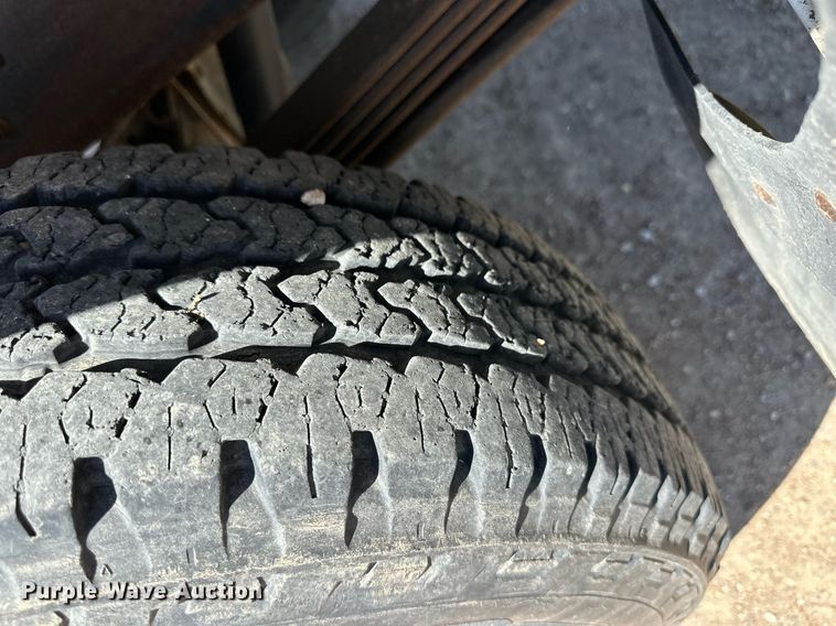 image for item ER8971 2006 GMC Sierra 2500HD pickup truck