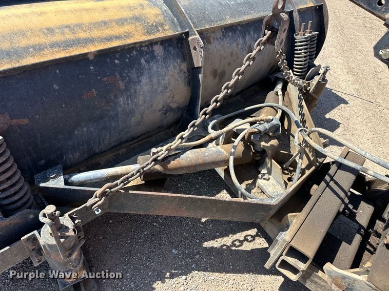 image for item ER8974 1991 International F4900 dump truck