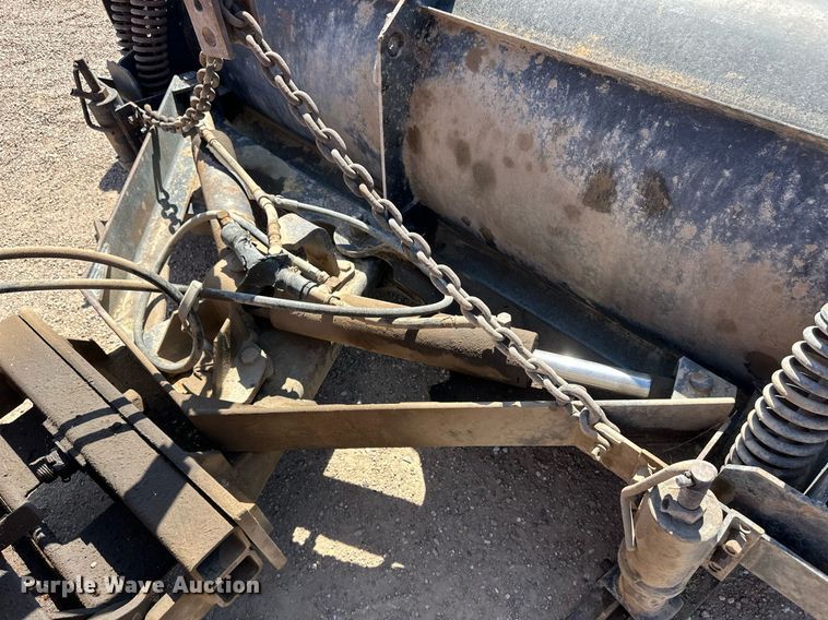 image for item ER8974 1991 International F4900 dump truck