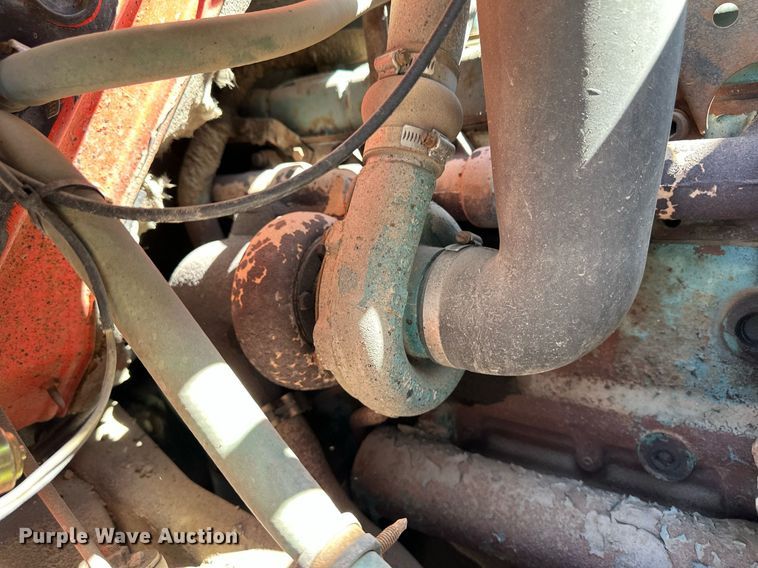 image for item ER8974 1991 International F4900 dump truck