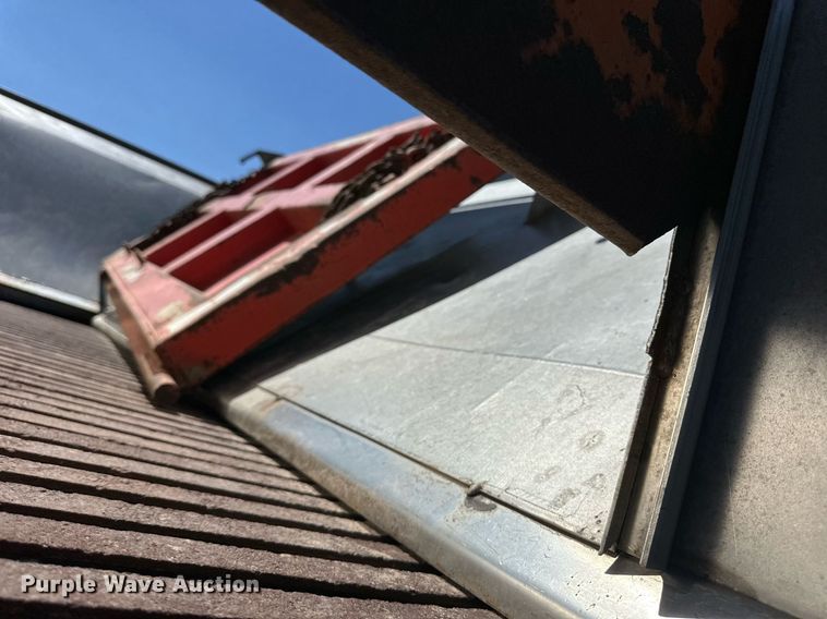 image for item ER8977 1991 International F4900 dump truck