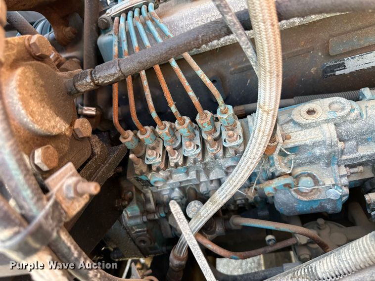 image for item ER8977 1991 International F4900 dump truck