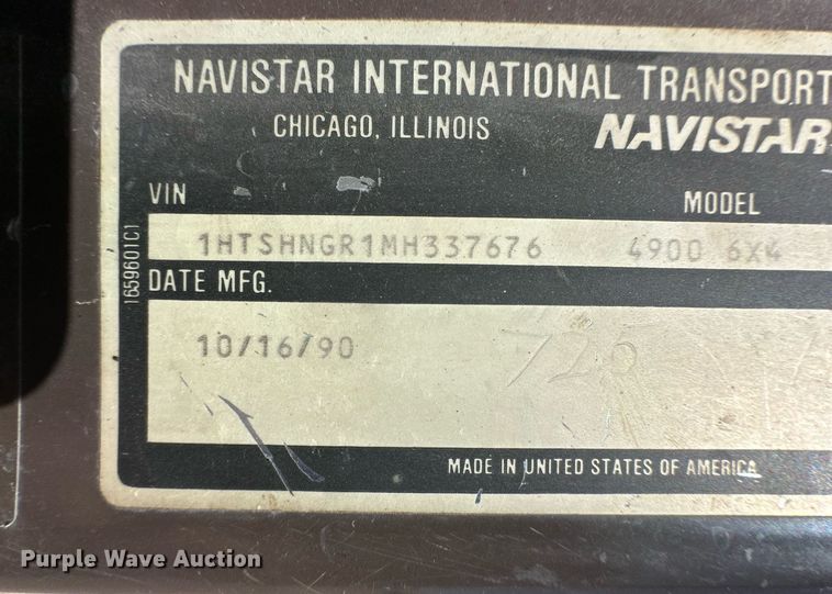 image for item ER8977 1991 International F4900 dump truck