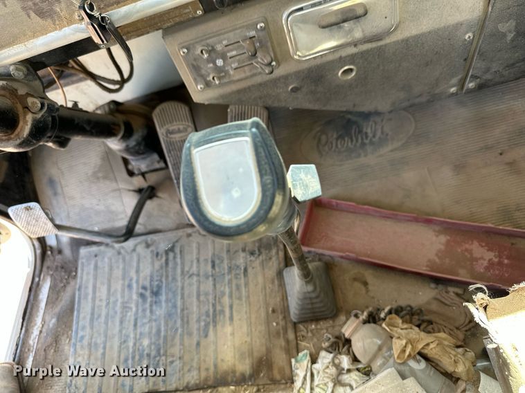 image for item ER8978 1986 Peterbilt 349 water truck