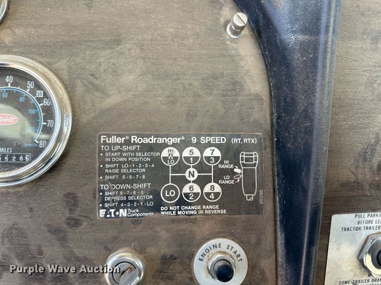 image for item ER8978 1986 Peterbilt 349 water truck