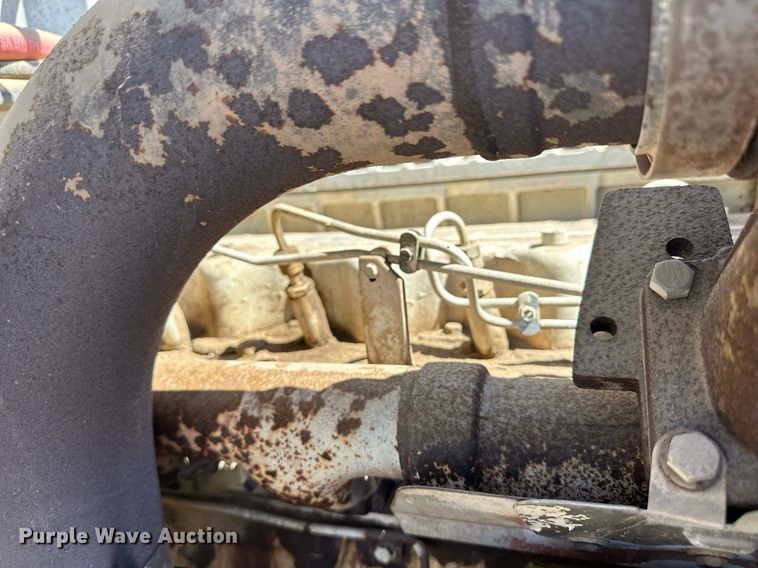 image for item ER8978 1986 Peterbilt 349 water truck