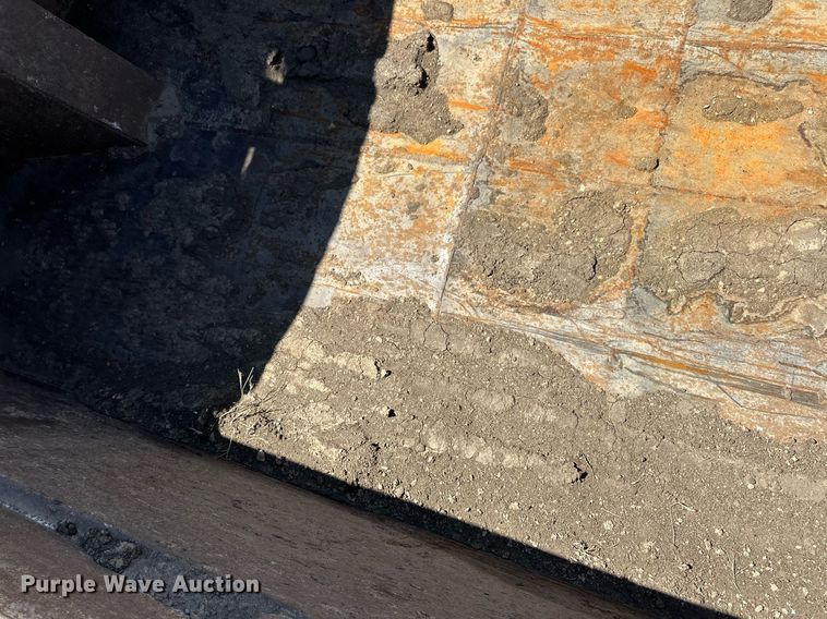 image for item ER8979 1992 Ford L9000 dump truck