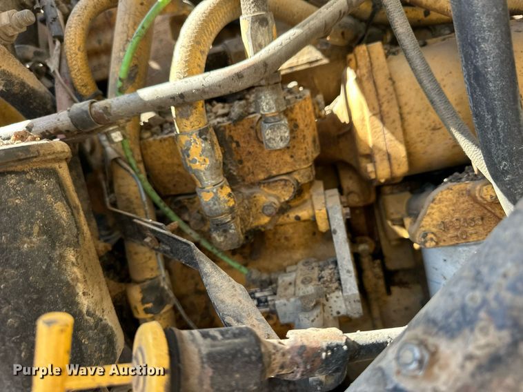 image for item ER8979 1992 Ford L9000 dump truck