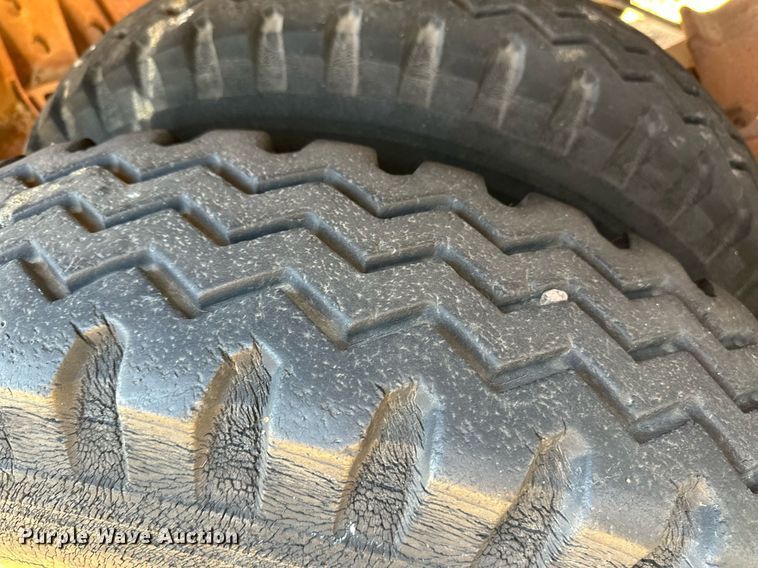 image for item ER8981 1967 Moser tank trailer