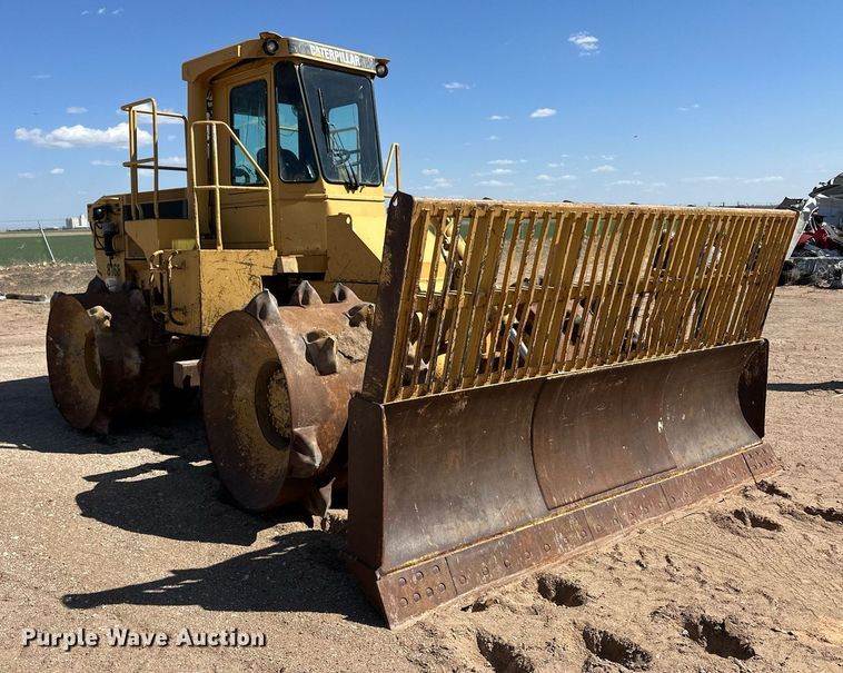 image for item ER8982 1988 Caterpillar 816B landfill compactor